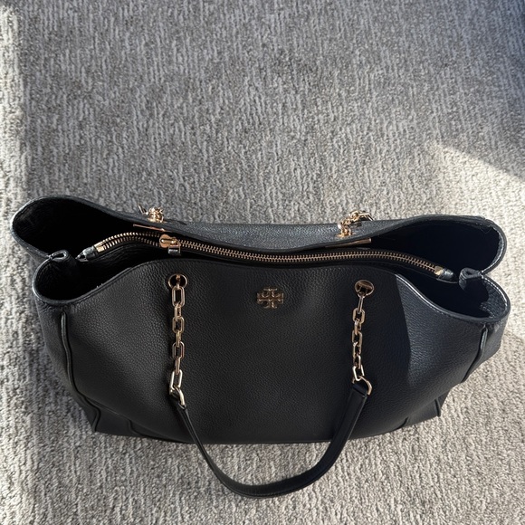[Tory Burch] Black Leather Tote - Picture 2 of 5
